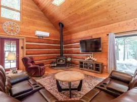3 bed 2 bath Cabin Pet Friendly Hot Tub Sunriver Home