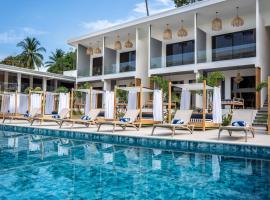 Hotel Lia Beachfront Resort，位于雅科的酒店