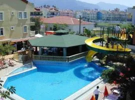 Maxwell Suites
