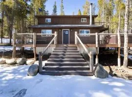 Mountain Cabin wHot Tub & Washer Dryer