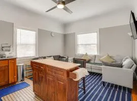 8 Mi to Bay Bridge Couples Getaway with Mtn Views!