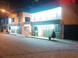 Hotel Guajacum Riobamba，位于里奥班巴的酒店
