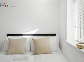 Bright Studio with En-suite & Kitchenette B4 - Norwood Junction