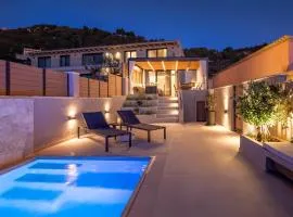 Villa Sofimar by the beach