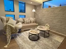 67 Peaceful Ryokan-Style Villa, 1 Stop to Shinjuku, Cozy & Relaxing
