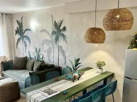 Palms Beach Apartment- Seaviews