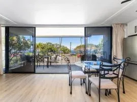 Beautiful Oceanview, Great Location Across the Beach