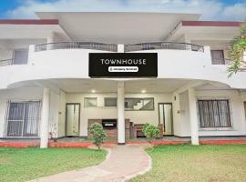 Townhouse Khandala Hill View Formerly JD Villa，位于肯达拉的酒店