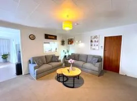 Rotorua Holiday Home - Prime Location - With Garden