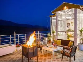 ELIVAAS BYDM The Ganges 2 BHK Glasshouse Villa With Pvt Pool & Lift