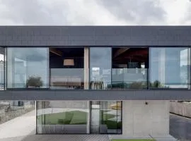 Edge House