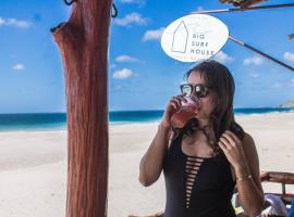 Big Surf House，位于波波约的酒店
