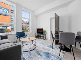 Modern 2BD City Apartment
