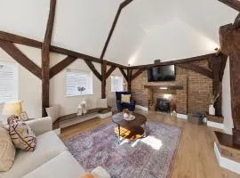 Charming cottage with hot tub & private garden