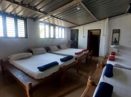 Sea Front Stay，位于Gokarn的酒店