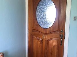1 Bed Condo Ocean View，位于尼格瑞尔的酒店