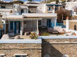 Tinos Grand Villa 6BR 15ppl Infinite Views，位于Triandáros的酒店