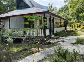 Coaster Cottages