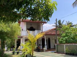 Costa's Villa, Tropical Oasis, Ella Room，位于Kepungoda的酒店