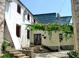 House Antun