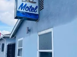 La Perla motel