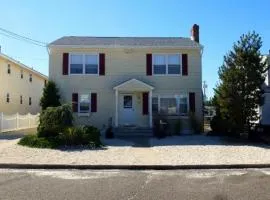 Wi-Fi, Patio, Yard, Balcony, Deck, Ocean Side Duplex 1St Floor In Ship Bottom 10609