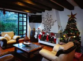 VILLA DOLLS PRIVADA CON PISCINA, SAUNA Y MUCHO MAs