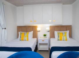 Optimum Stay Self Catering Accommodation - Twin Room 2 Single Beds，位于帕罗的酒店
