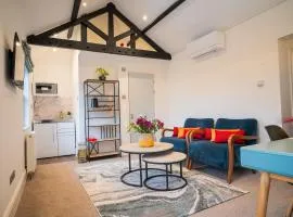 Highway Cottage - Mickleham