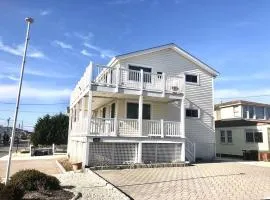 Brant Beach Oceanside Pet Friendly Second Floor Duplex Ocean Views 14018