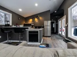 Modern Nimitz Cabin on 19 Acres with Fireplace and WiFi