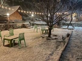 MountRush Adventures Manali，位于马拉里的酒店