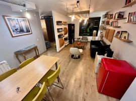 Loft Gijón，位于希洪的酒店