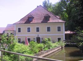Landhotel Kahrmühle，位于Pressath的酒店