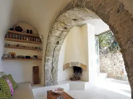 Paleopoli Cave House