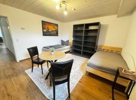 120m² Apartment nahe A1 - 4 Schlafzimmern - 2 Bäder - Parkplatz, WLAN，位于锡克的酒店