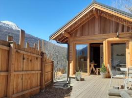 Petit chalet neuf indépendant 2 pers "La cabane de Jean "，位于布里昂松的酒店