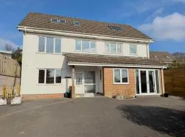 Pass the Keys Countryside Retreat in Reynoldston Gower, Sleeps 10