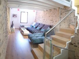 Maison de village wifi clim 3 chambres 2 salles de bain，位于Corneilla-de-Conflent的酒店