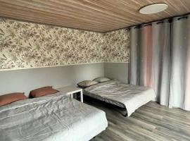 Cottage in Norrtälje，位于诺尔泰利耶的酒店