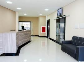 Hotel Oliveira，位于若昂蒙莱瓦迪的酒店