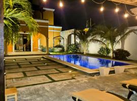 Casa Flamingos Altabi，位于梅里达的别墅