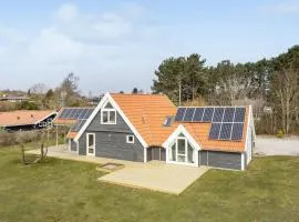 Awesome Home In Rudkøbing With Sauna