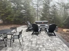 The Hangout Haven - Theater, Hot tub, Pickleball, Ping pong, Firepit