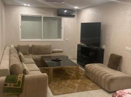 APPARTEMENT DE LUXE MEUBLE CENTRE VILLE KENITRA，位于盖尼特拉的酒店