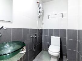 Super OYO 258 Hotel SMC Alam Avenue，位于莎阿南的酒店