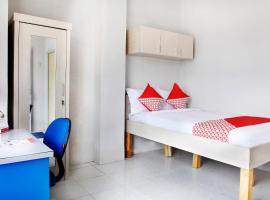 OYO 120 GP Residence，位于Kampung Sawah的酒店