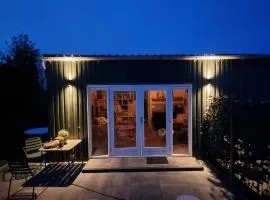 Artisan Hideaway Bed and Breakfast