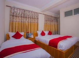 OYO 293 Royal Bouddha Hotel，位于Baudhatinchule的酒店