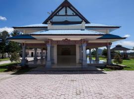 OYO 719 Penginapan Panatapan Almonsari Resort，位于Banualuhu的酒店